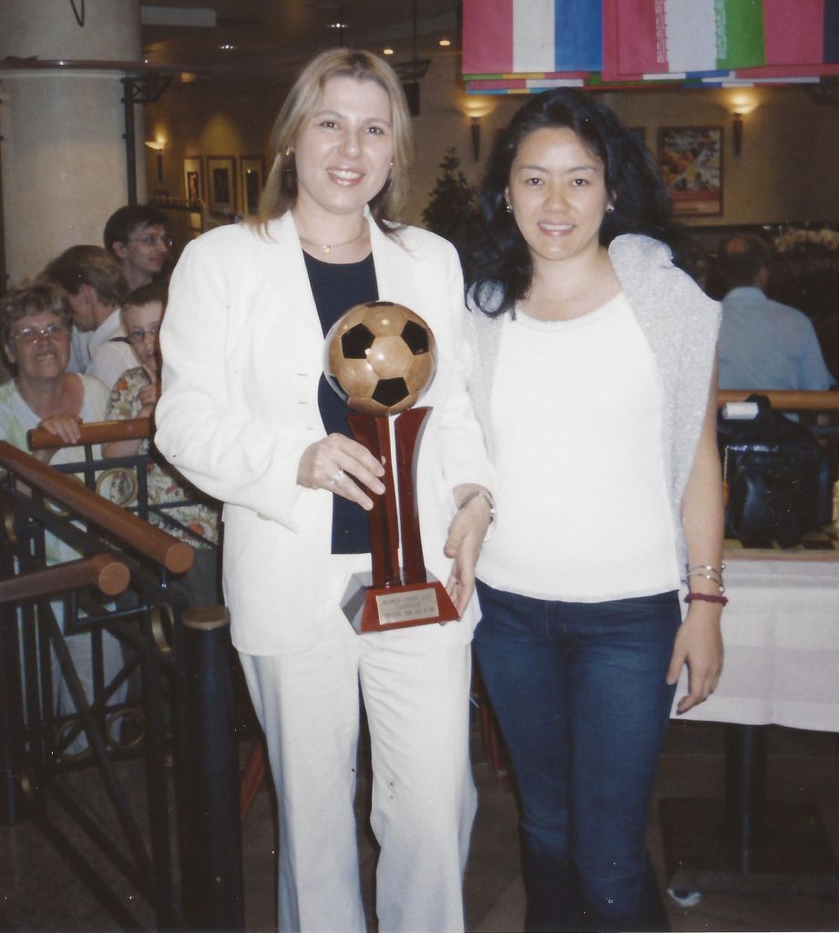 Copa do Mundo de Xadrez Feminino, Dresden, onde consegui (como um troféu) tirar uma foto com a legendária Polgar! A